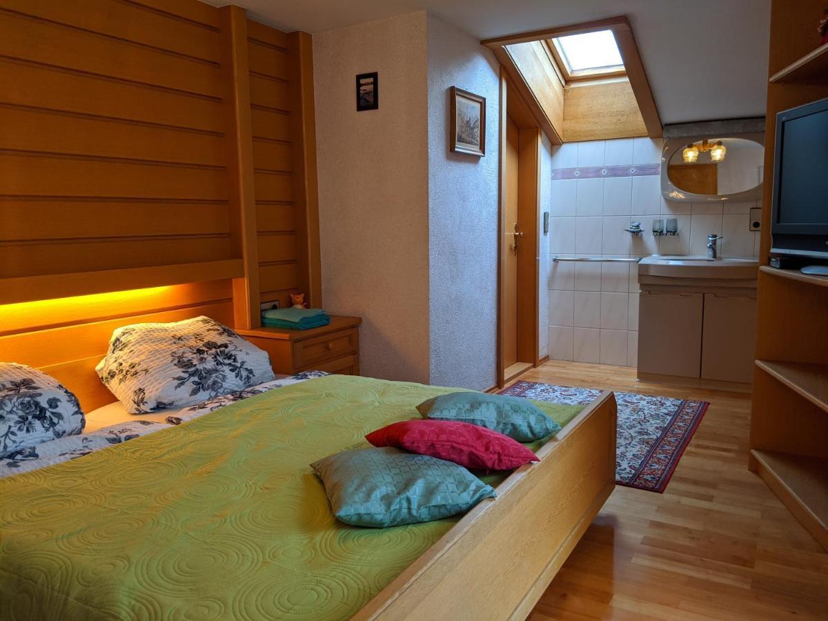 Montahaus Retro Apartments Vandans Ngoại thất bức ảnh