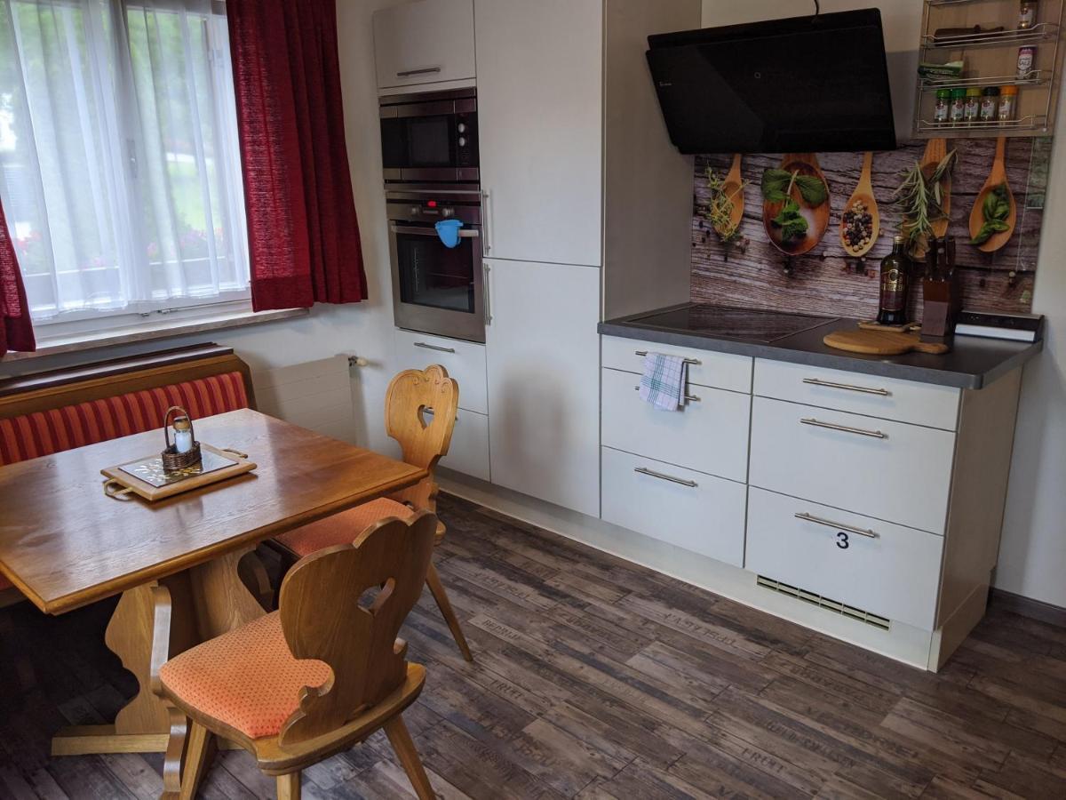 Montahaus Retro Apartments Vandans Ngoại thất bức ảnh