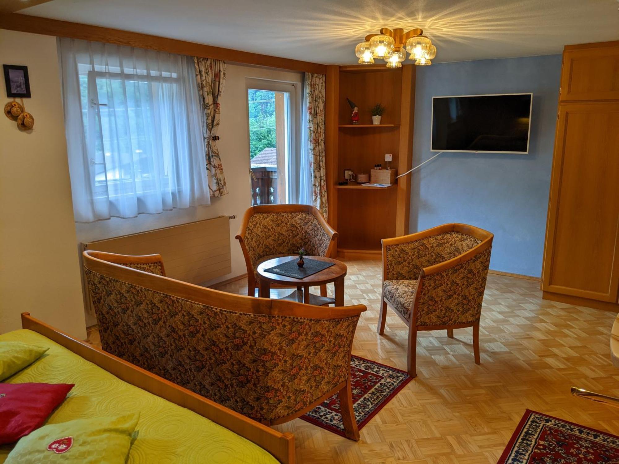 Montahaus Retro Apartments Vandans Ngoại thất bức ảnh