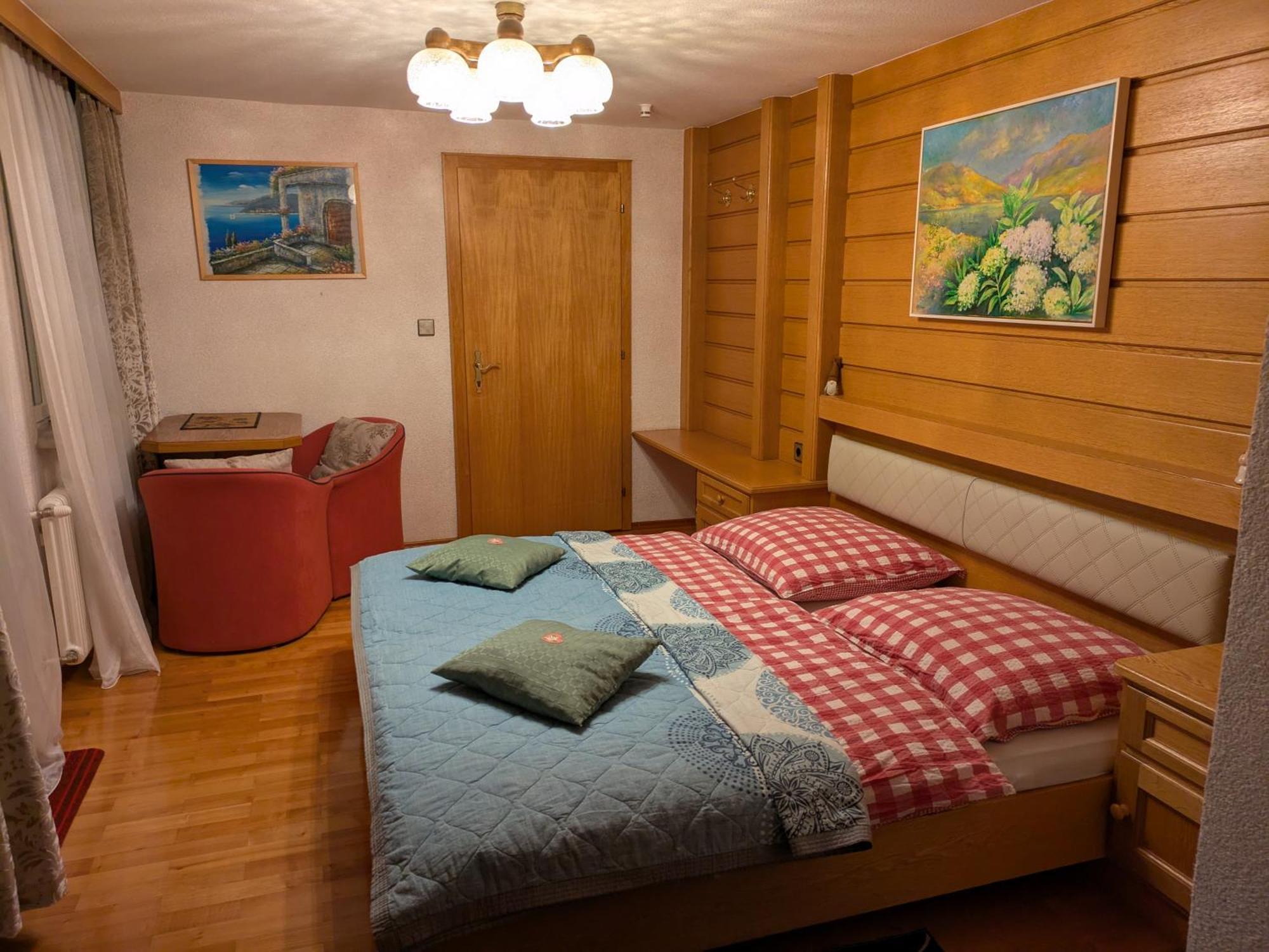 Montahaus Retro Apartments Vandans Ngoại thất bức ảnh